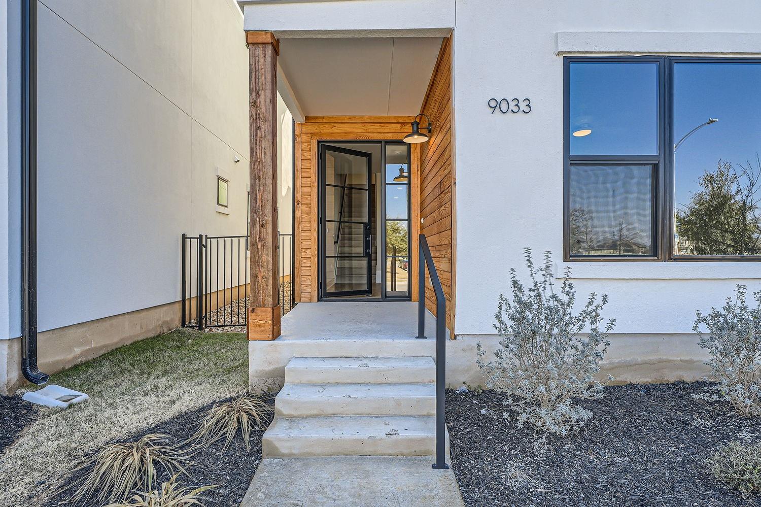 9033 Cattle Baron Path Austin TX 78747