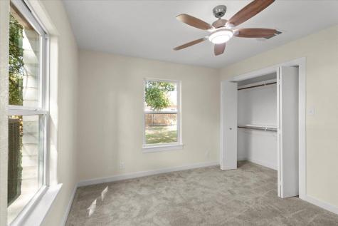 412 Oak Street Bastrop TX 78602