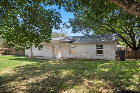 412 Oak Street Bastrop TX 78602