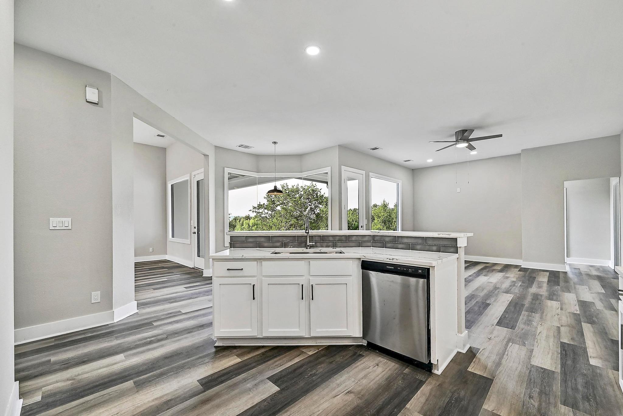 1404 Fault Line Drive Horseshoe Bay TX 78657