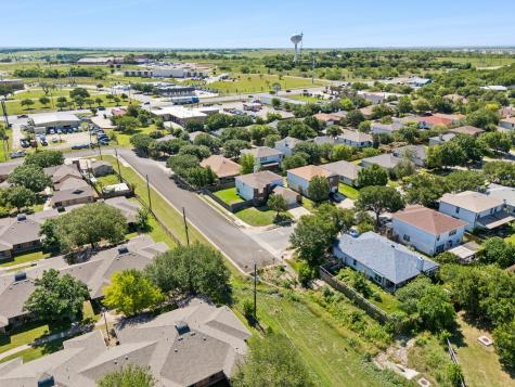1303 Sunflower Lane San Marcos TX 78666