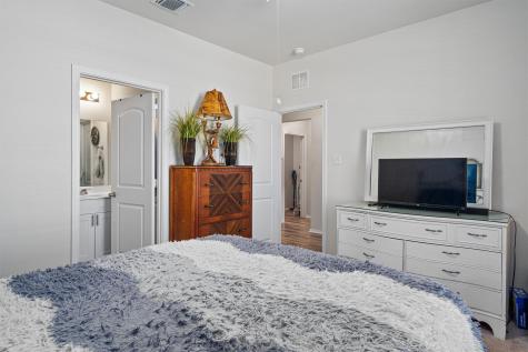 160 Gunther Way Taylor TX 76574