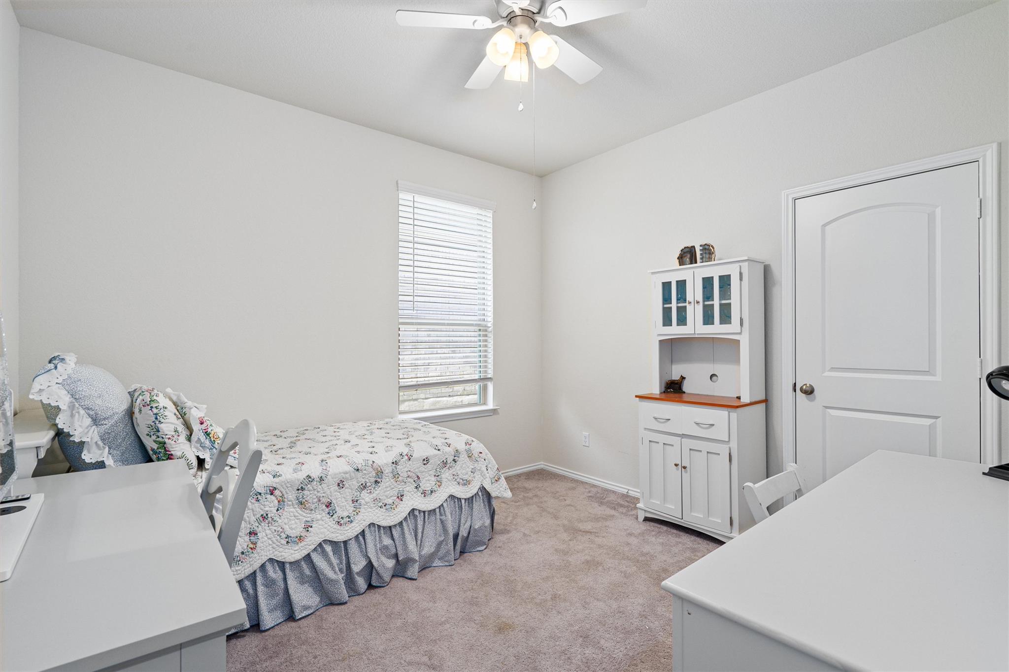 160 Gunther Way Taylor TX 76574
