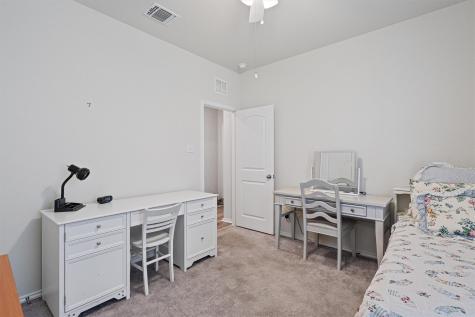 160 Gunther Way Taylor TX 76574