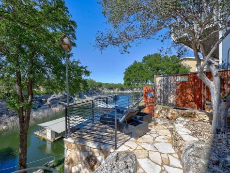 22516 Felicia Drive Spicewood TX 78669