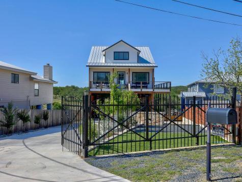 22516 Felicia Drive Spicewood TX 78669