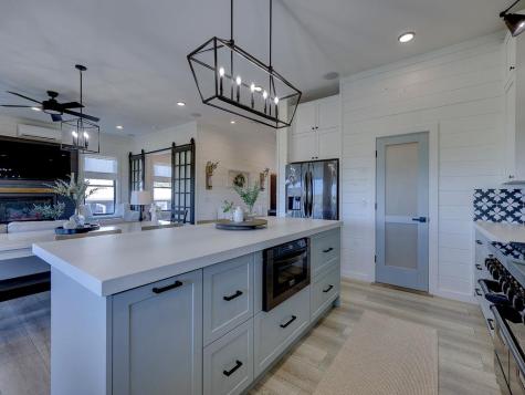 22516 Felicia Drive Spicewood TX 78669