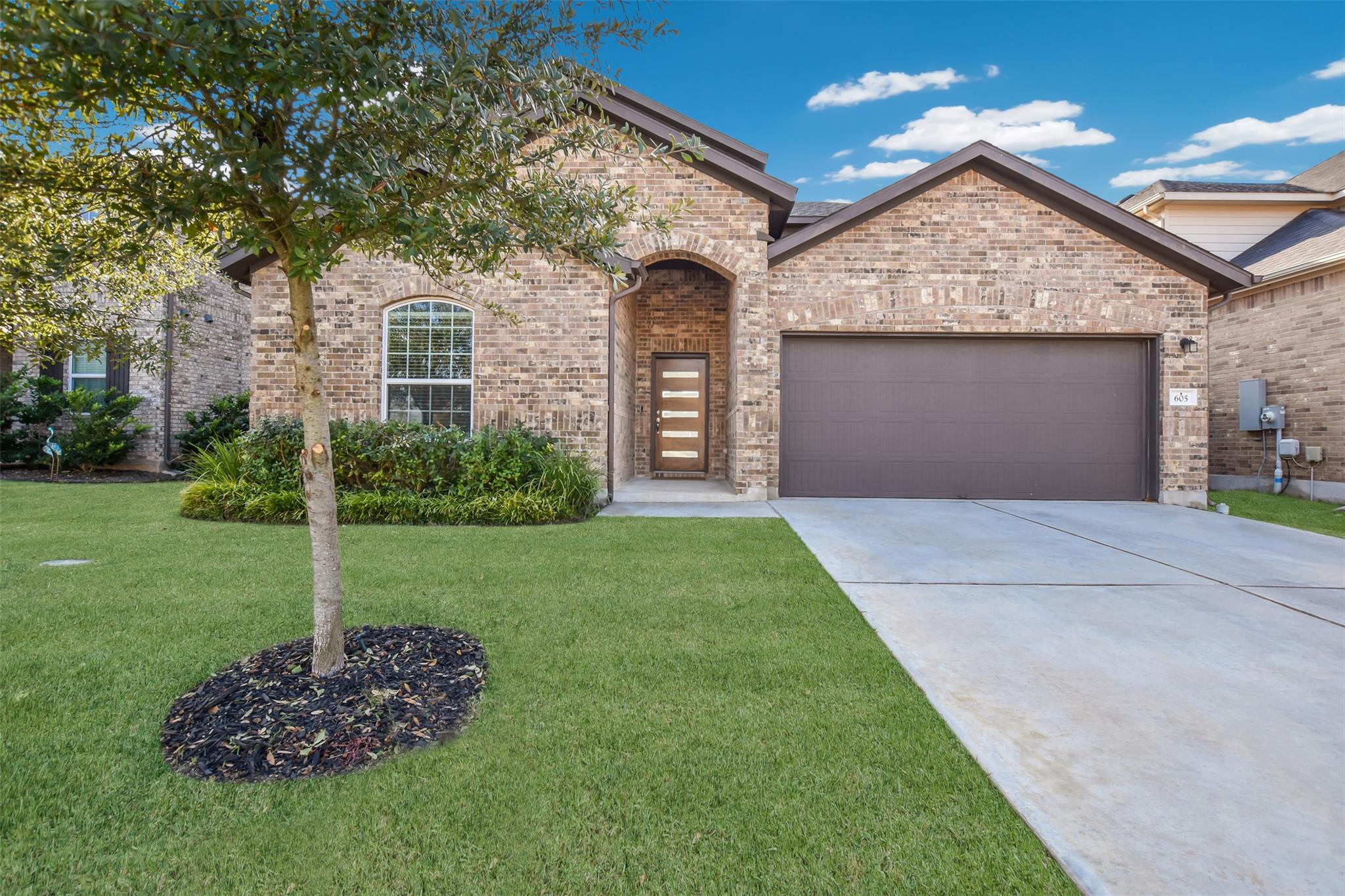605 Oleander Loop Buda TX 78610