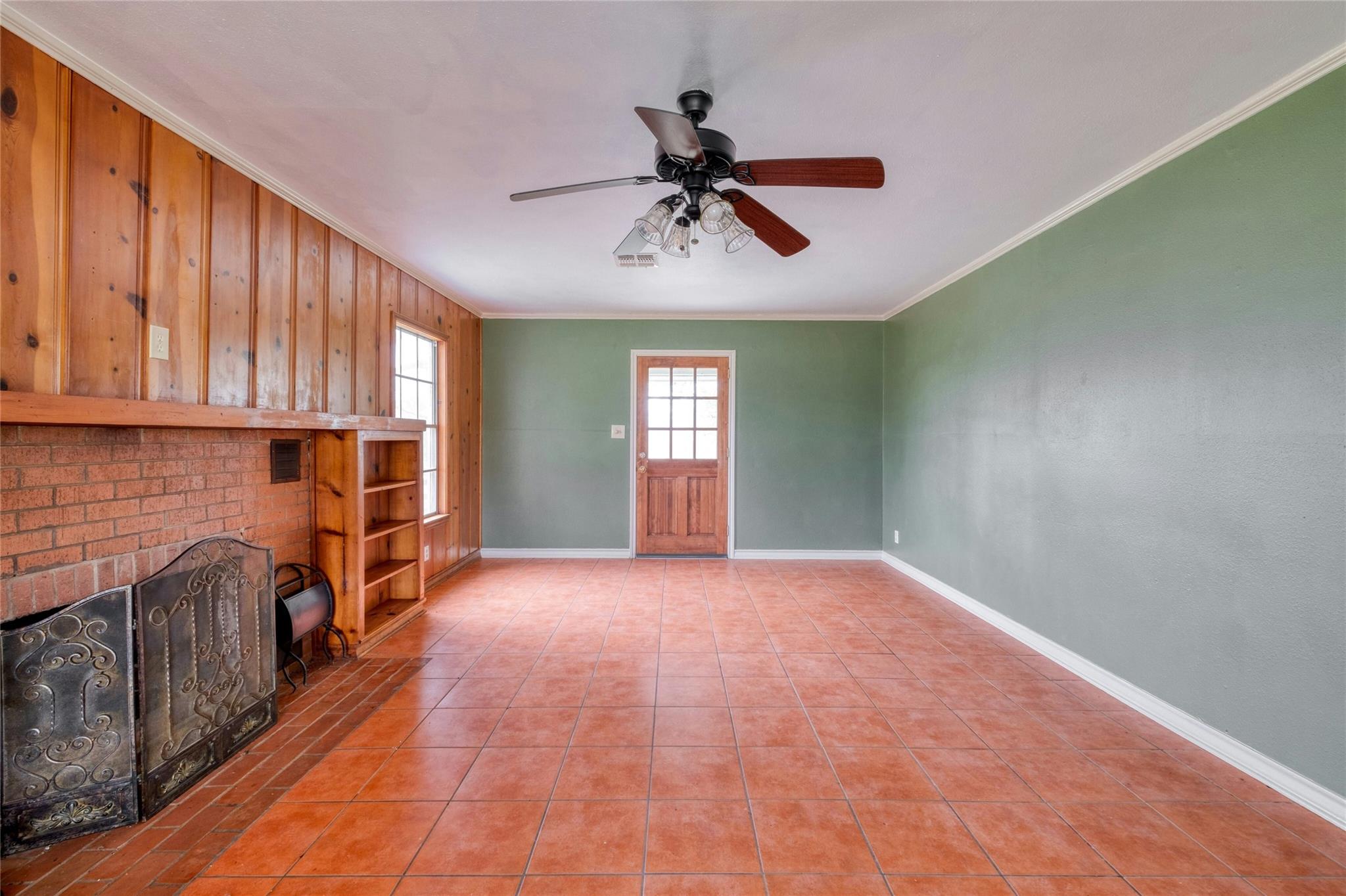 103 Robin Lane Luling TX 78648