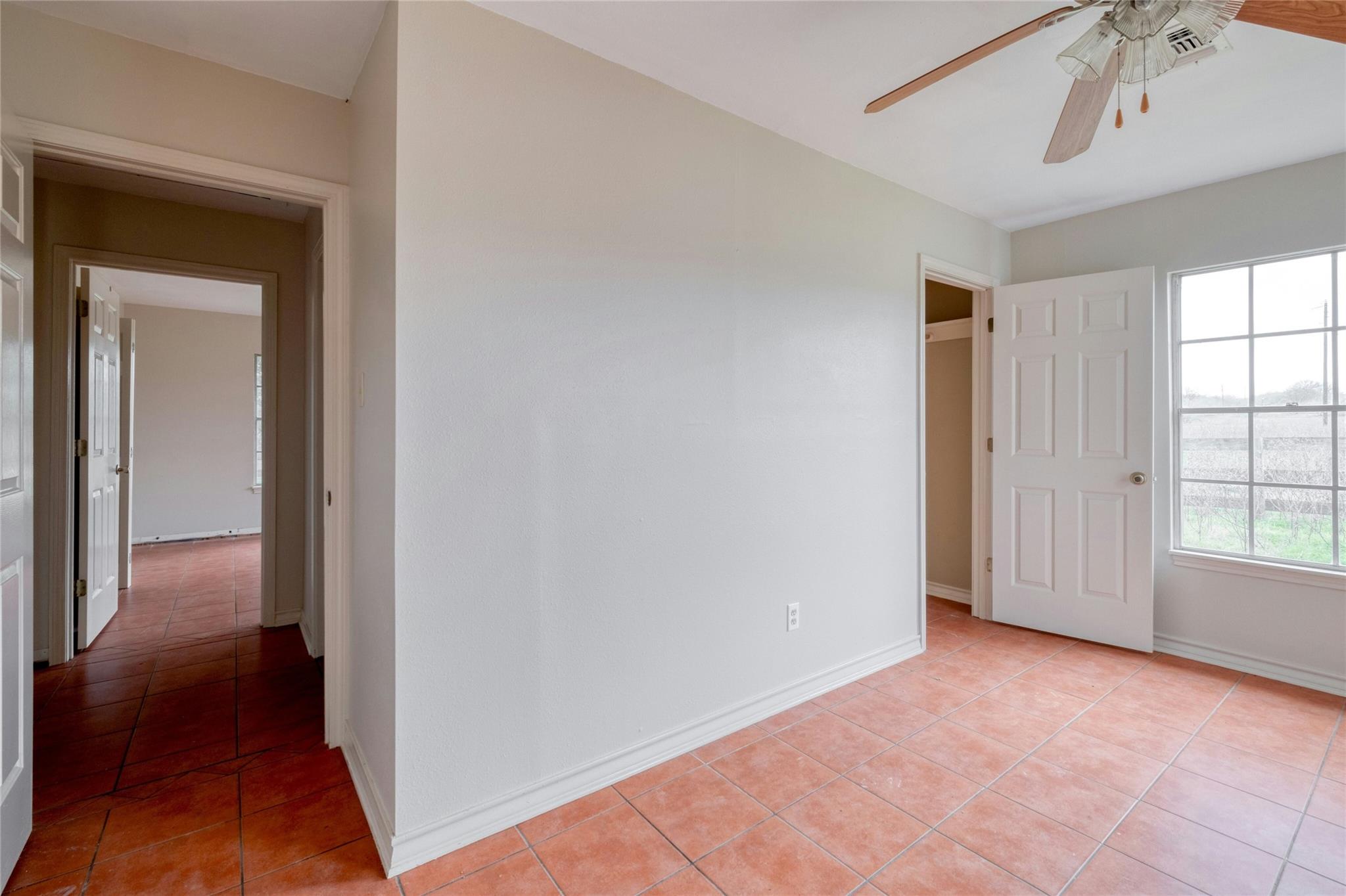 103 Robin Lane Luling TX 78648
