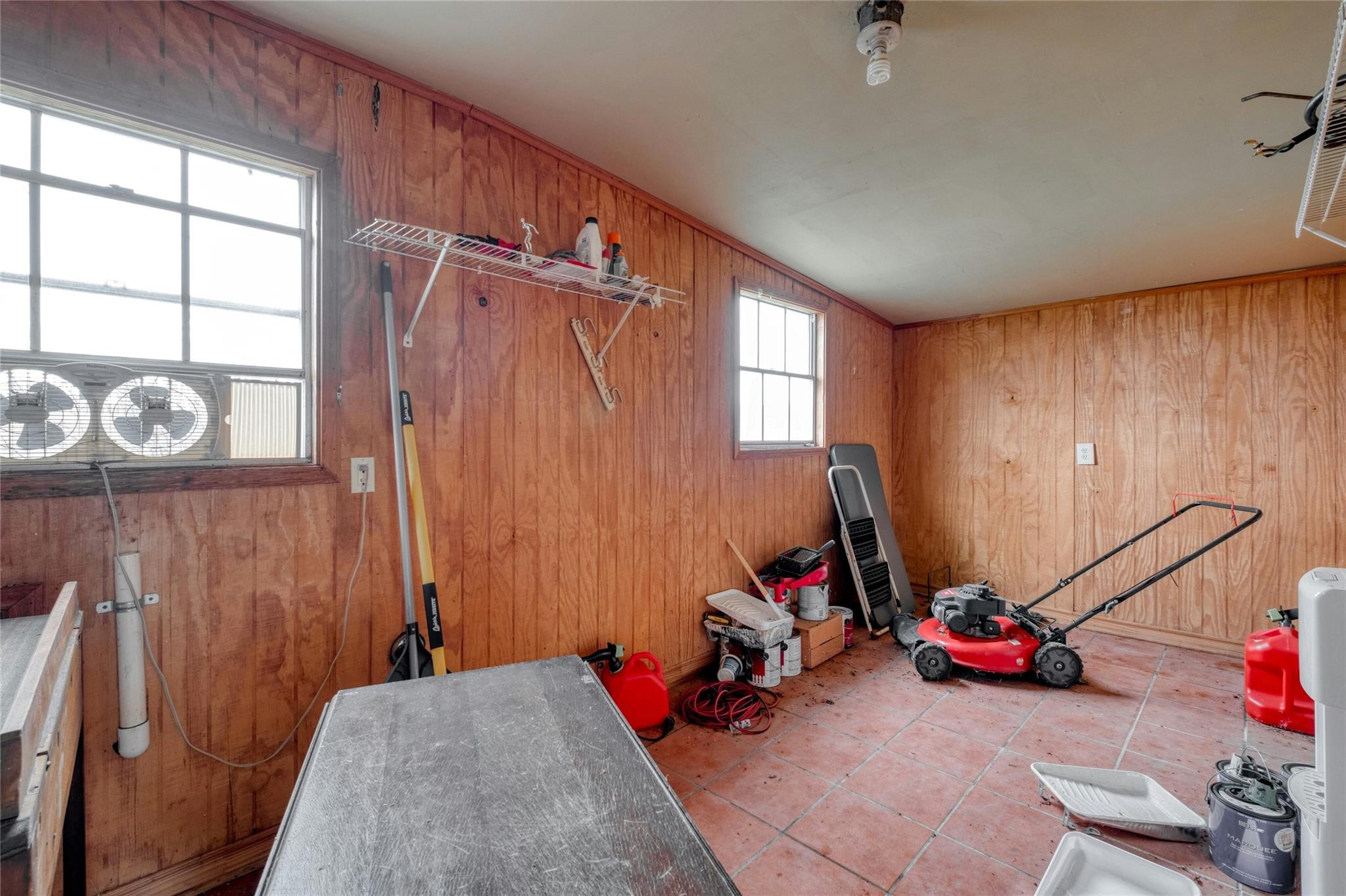 103 Robin Lane Luling TX 78648