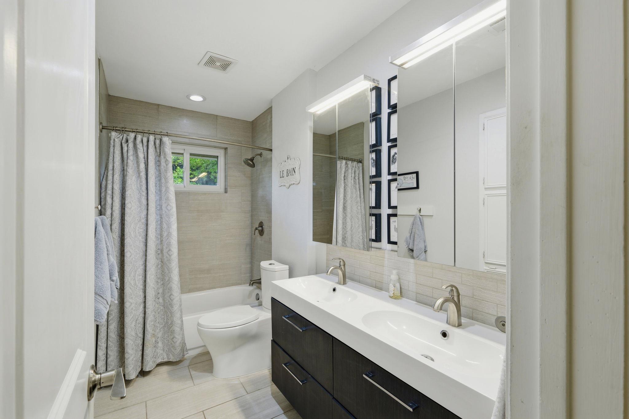 2004 Creekview Drive Round Rock TX 78681