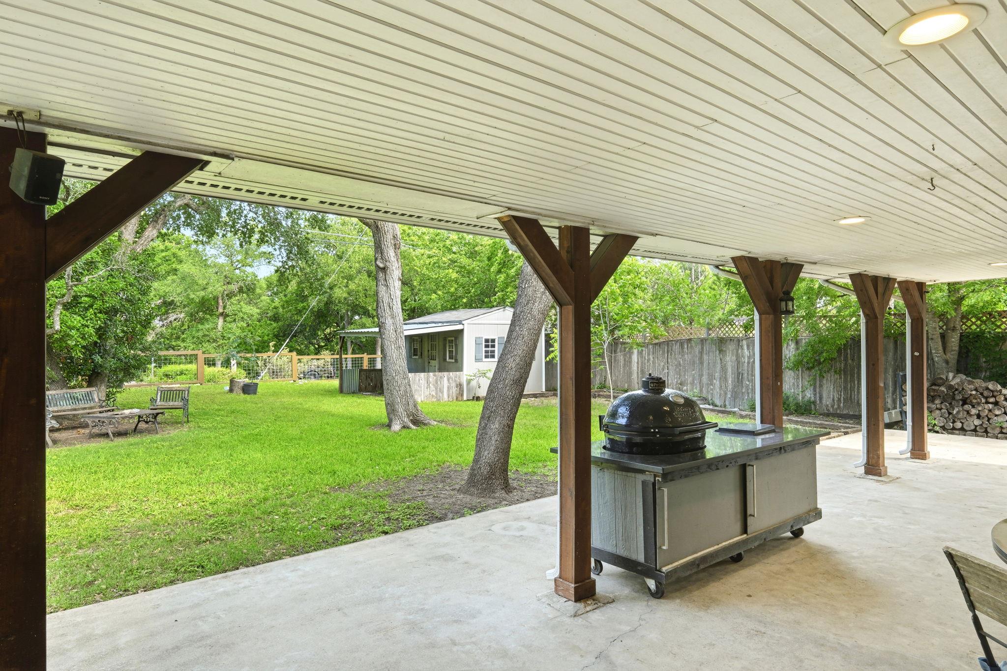 2004 Creekview Drive Round Rock TX 78681