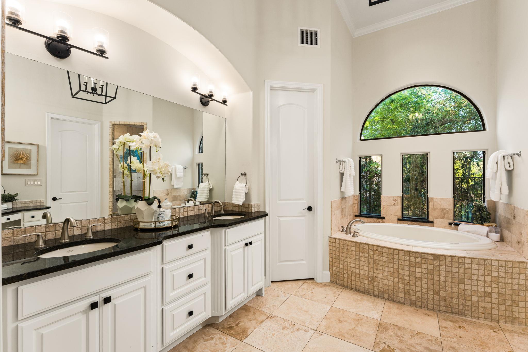 2121 Sea Eagle View Austin TX 78738