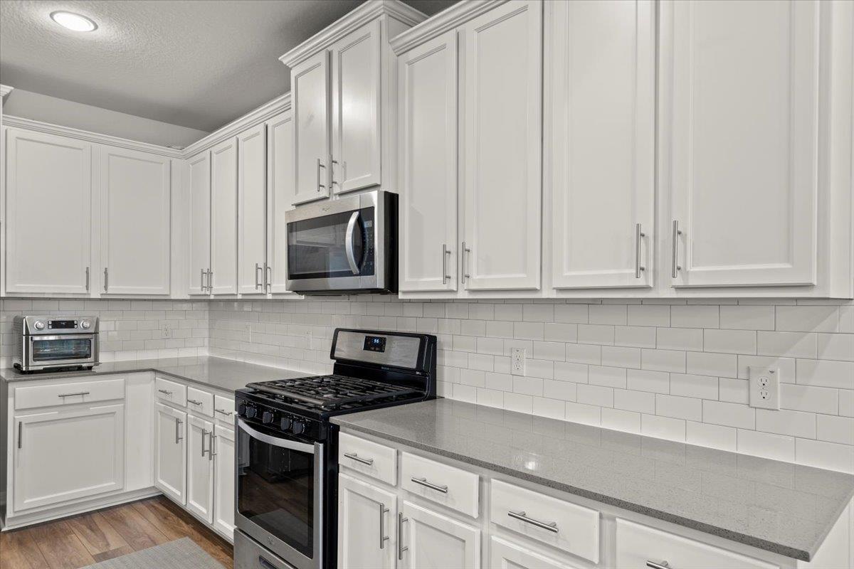 213 Munk Lane Leander TX 78641