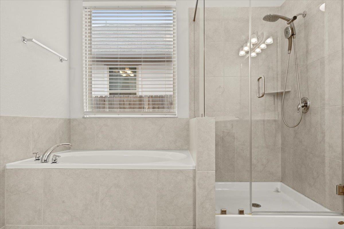 213 Munk Lane Leander TX 78641