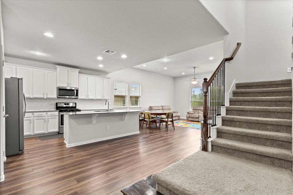 213 Munk Lane Leander TX 78641