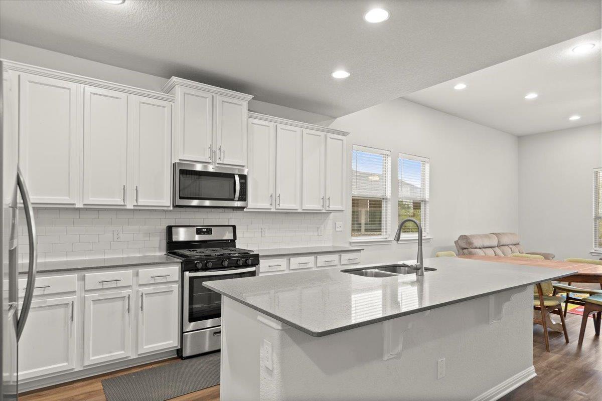 213 Munk Lane Leander TX 78641