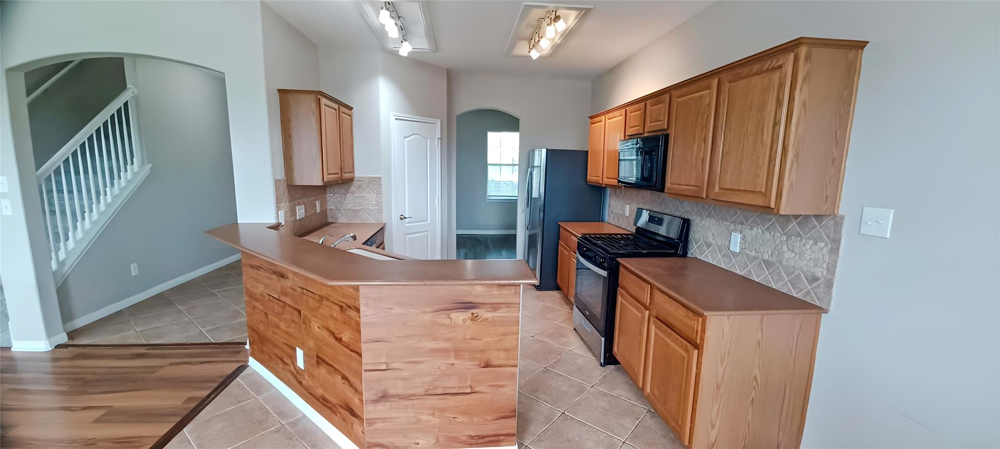 1113 Middle Brook Drive Leander TX 78641