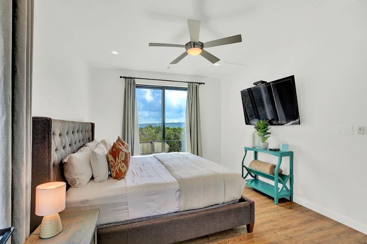 18407 Lakeland Drive Point Venture TX 78645