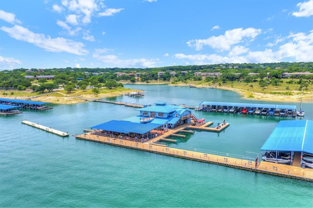 18407 Lakeland Drive Point Venture TX 78645