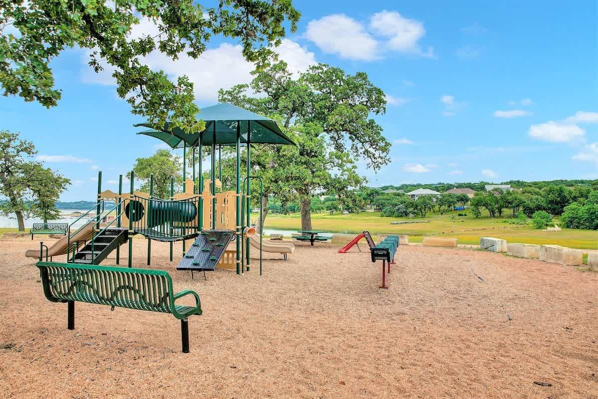 18407 Lakeland Drive Point Venture TX 78645