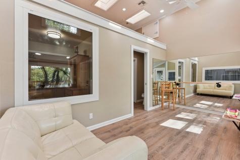 126 County Road 420 Road Spicewood TX 78669
