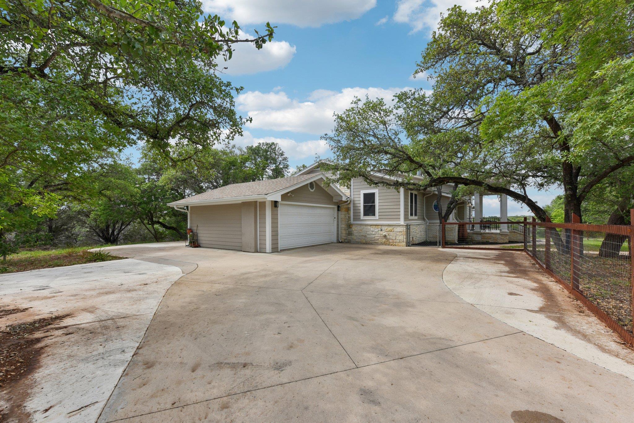 126 County Road 420 Road Spicewood TX 78669