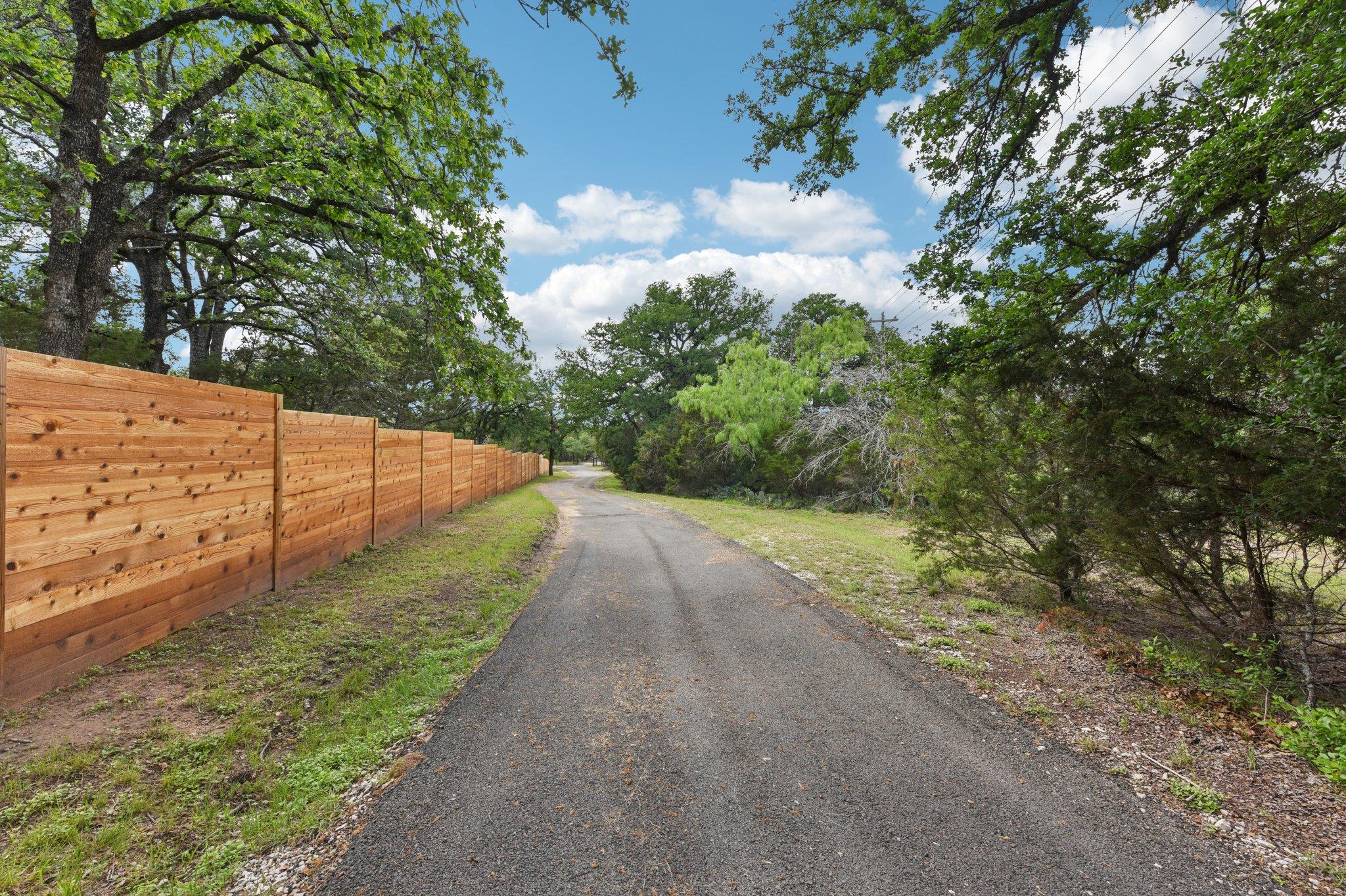 126 County Road 420 Road Spicewood TX 78669