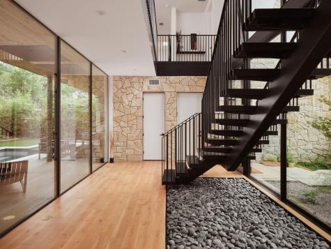2108 Matterhorn Lane Austin TX 78704