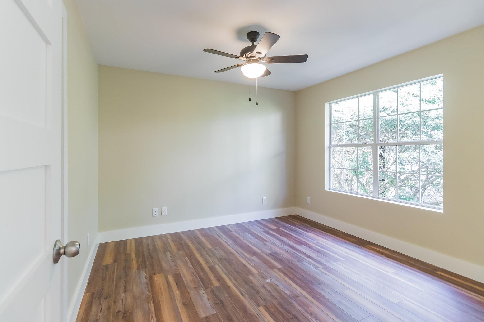 25201 & 25203 Lakeview Drive Spicewood TX 78669