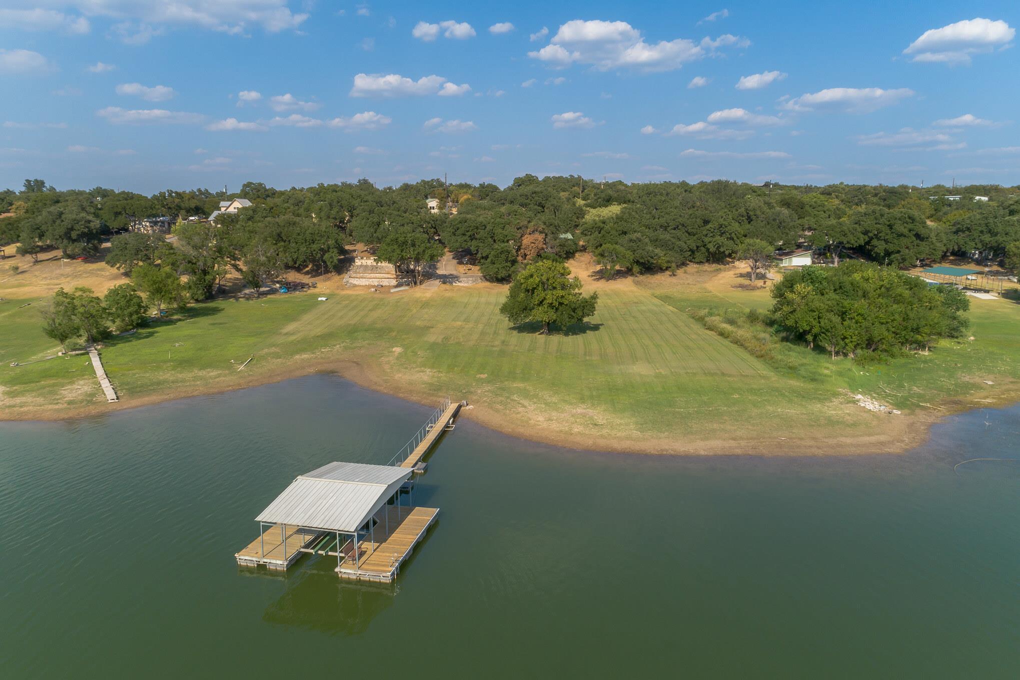 25201 & 25203 Lakeview Drive Spicewood TX 78669