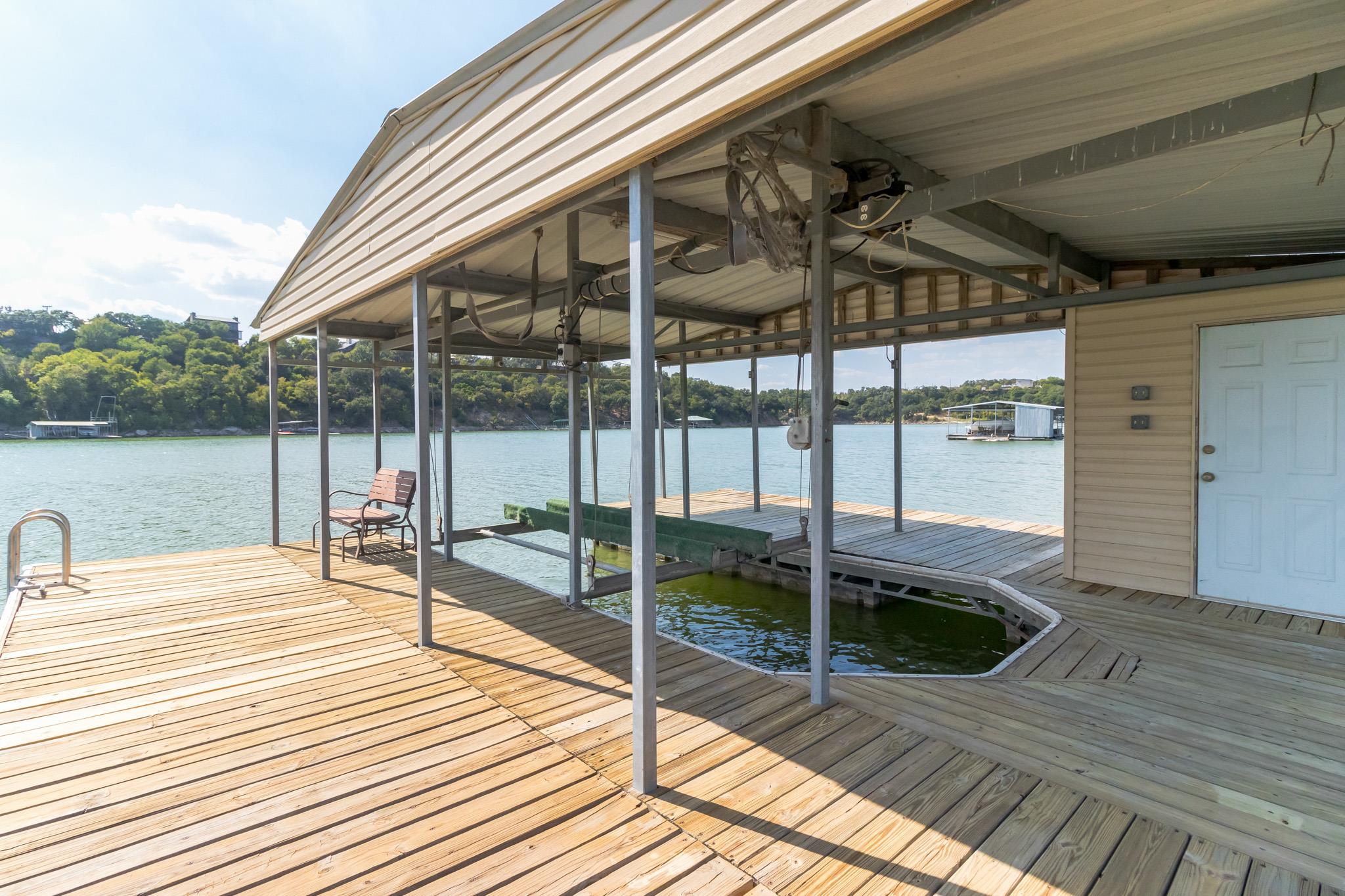 25201 & 25203 Lakeview Drive Spicewood TX 78669