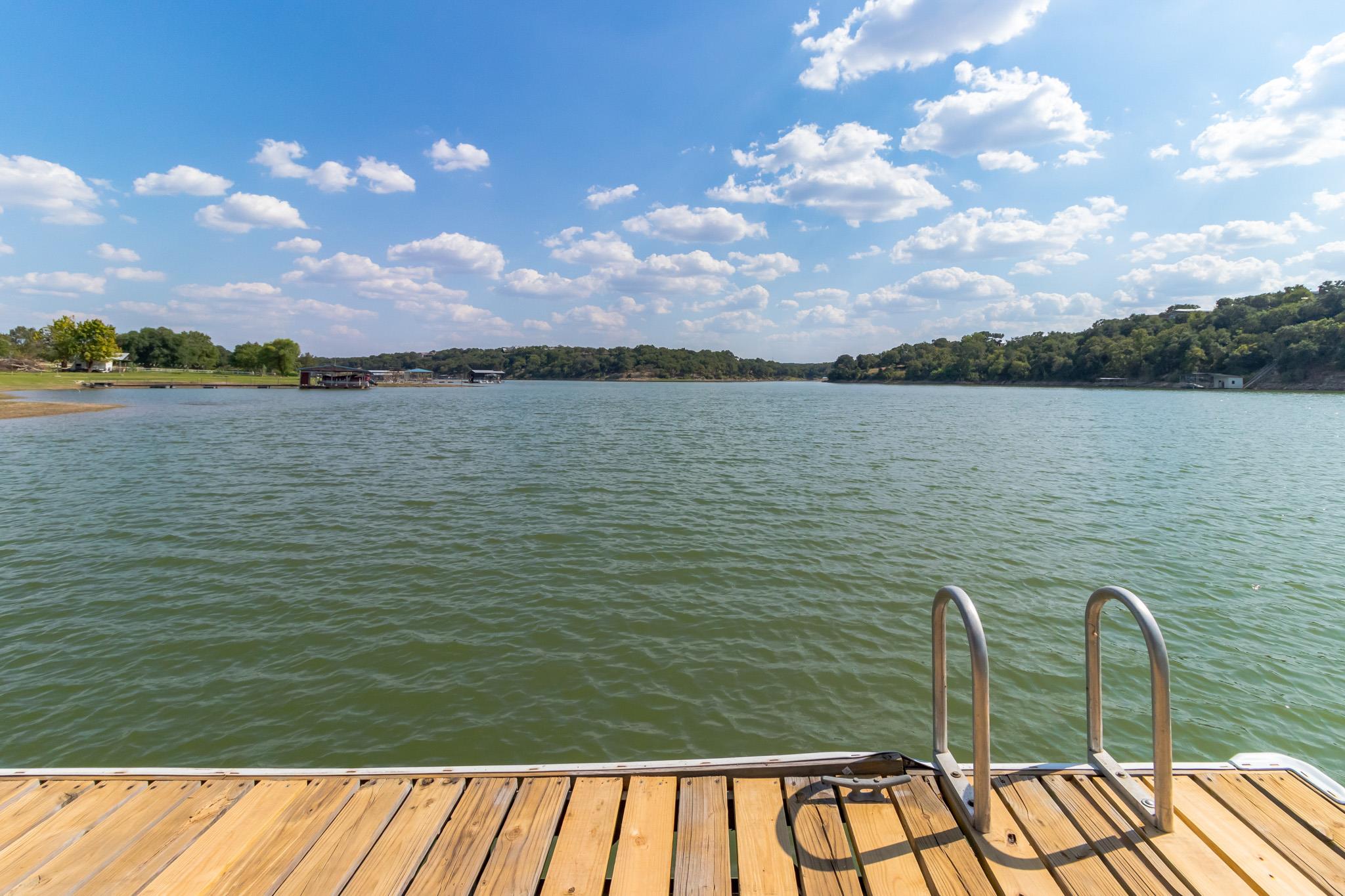 25201 & 25203 Lakeview Drive Spicewood TX 78669
