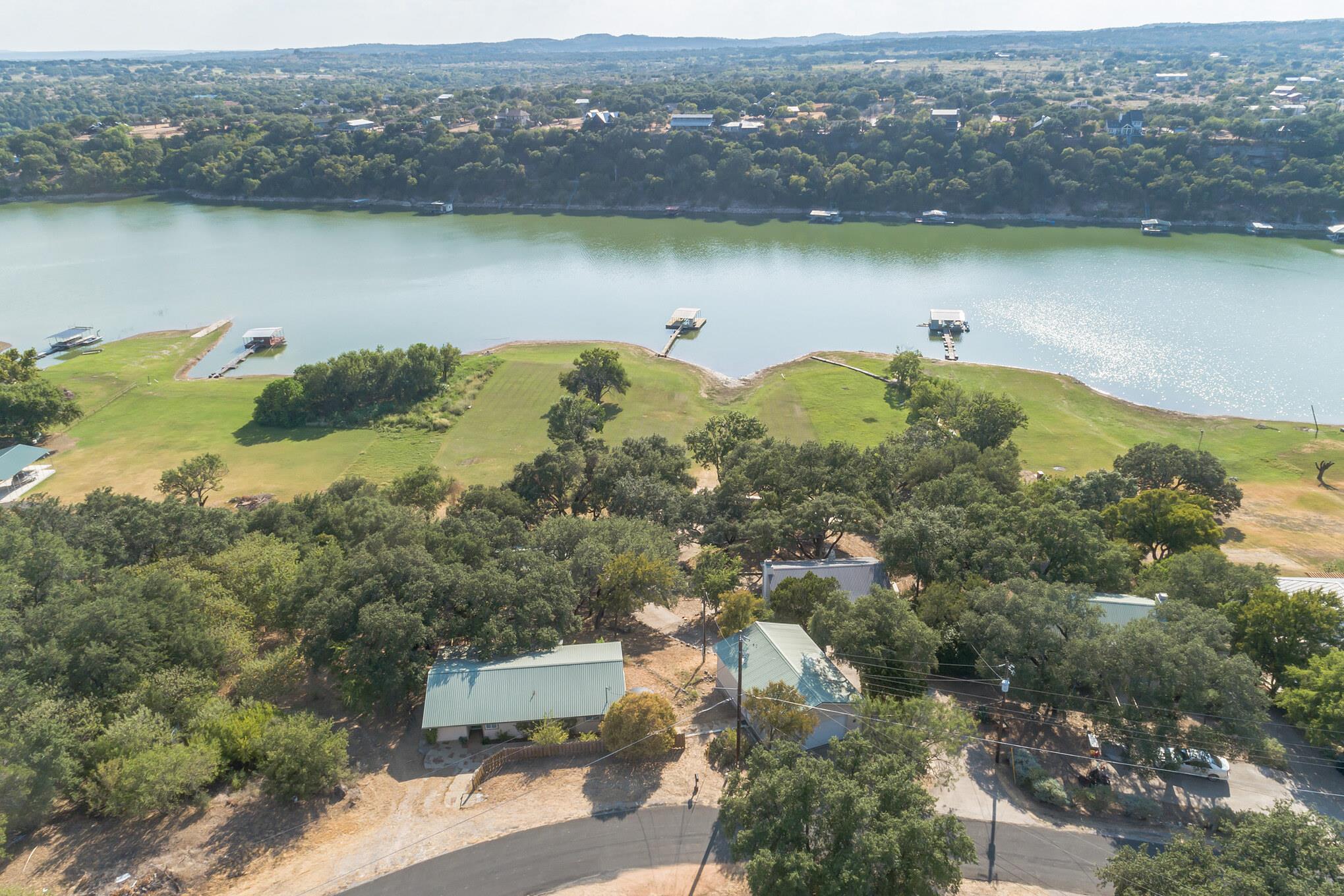 25201 & 25203 Lakeview Drive Spicewood TX 78669