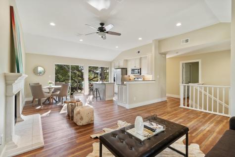 25201 & 25203 Lakeview Drive Spicewood TX 78669