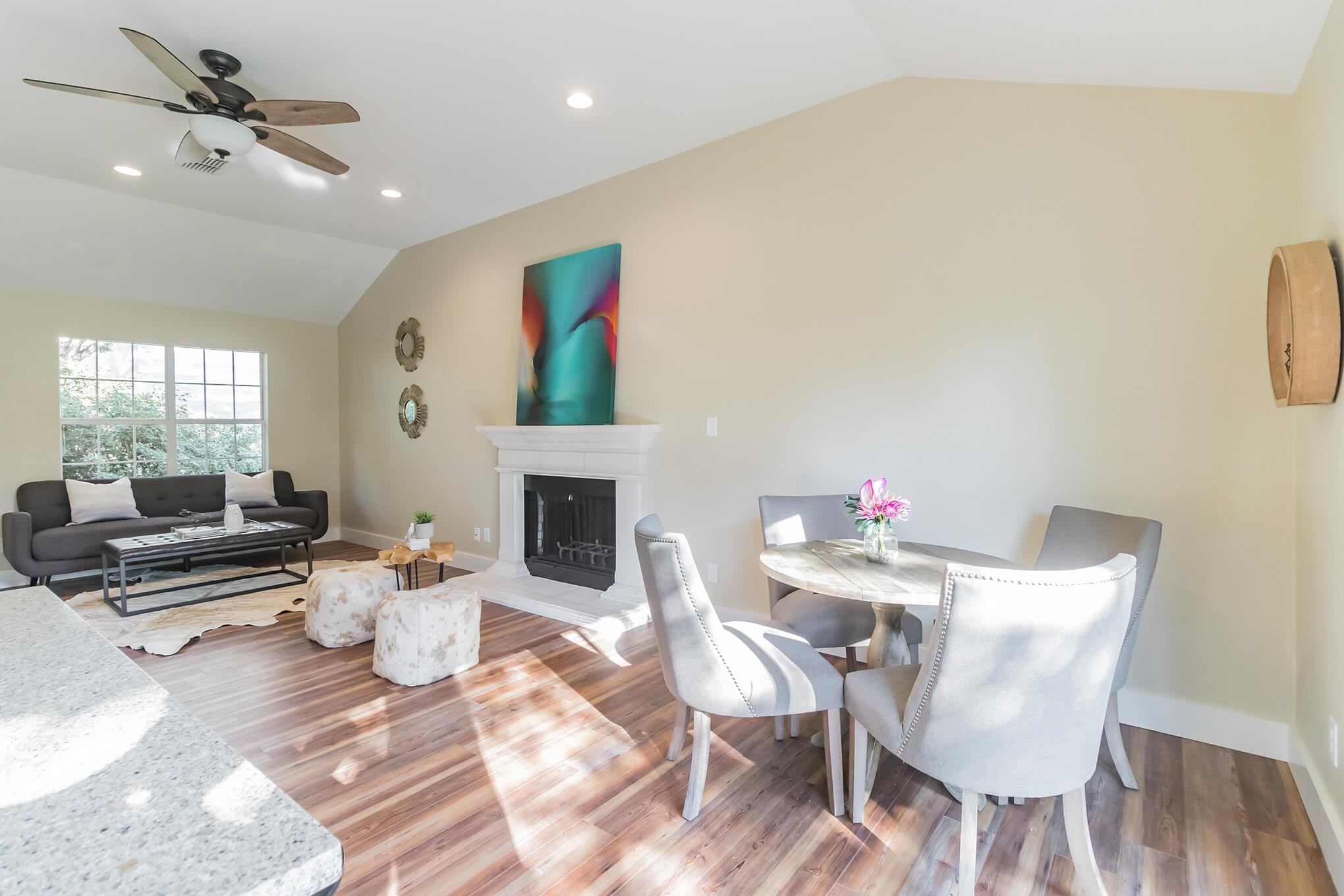 25201 & 25203 Lakeview Drive Spicewood TX 78669