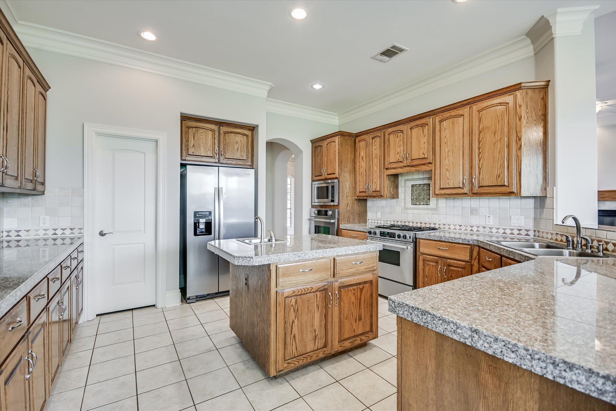 19620 Single Peak Cove Spicewood TX 78669