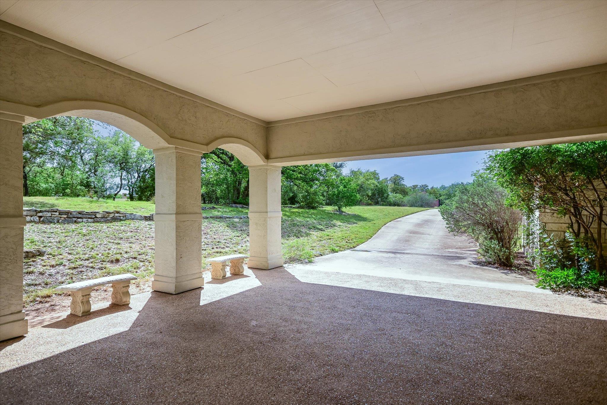 19620 Single Peak Cove Spicewood TX 78669