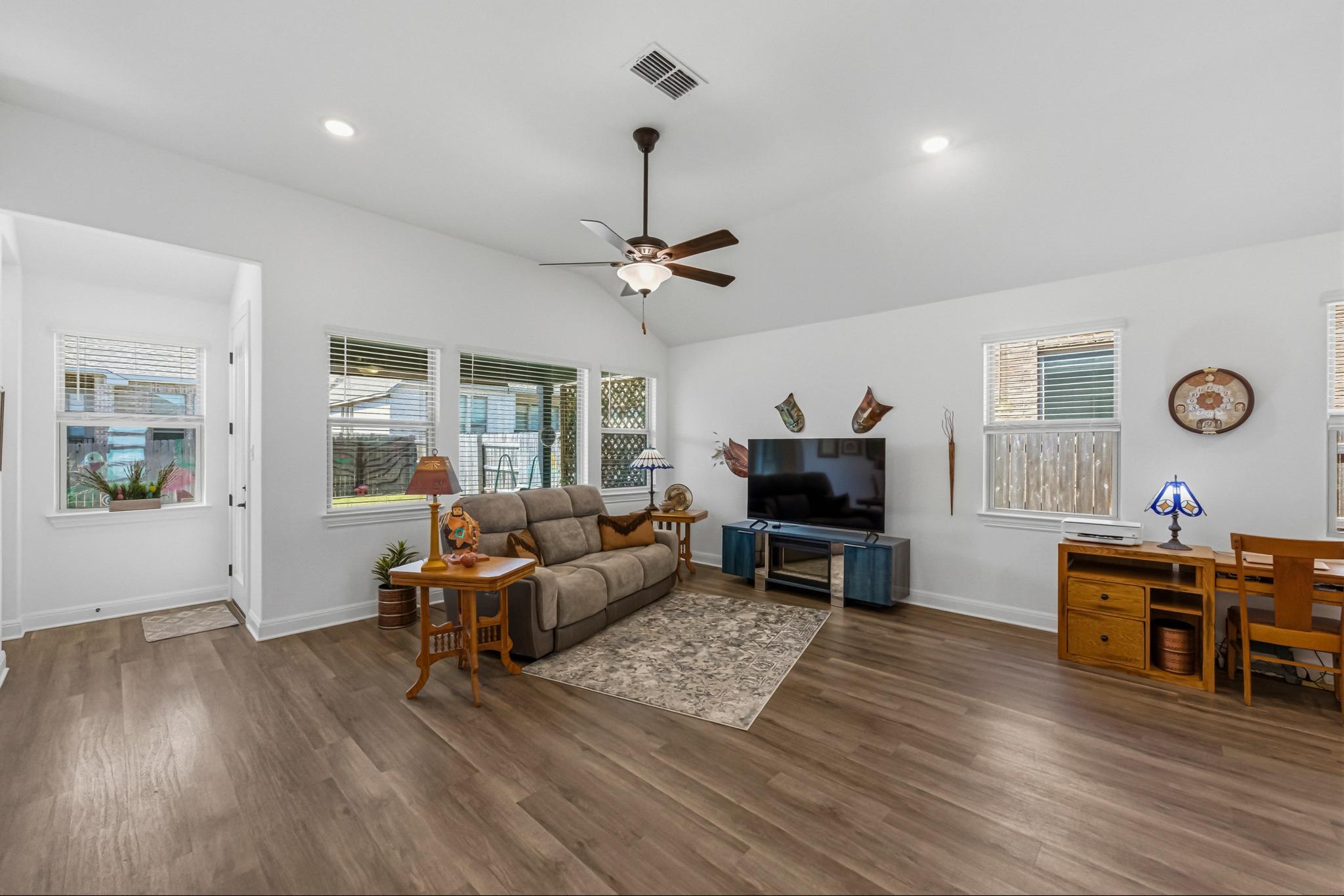 602 Jefferson Drive Kyle TX 78640