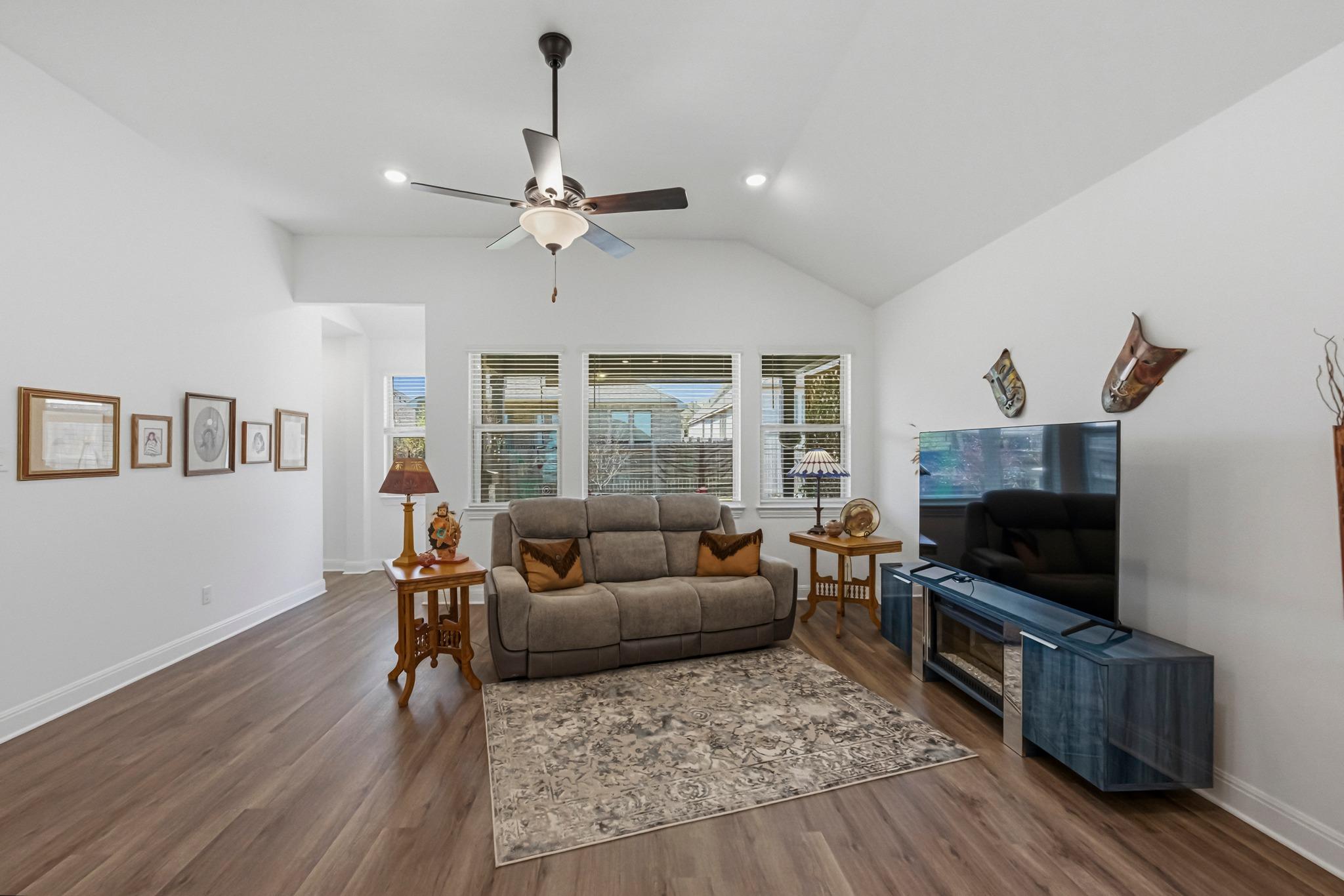 602 Jefferson Drive Kyle TX 78640