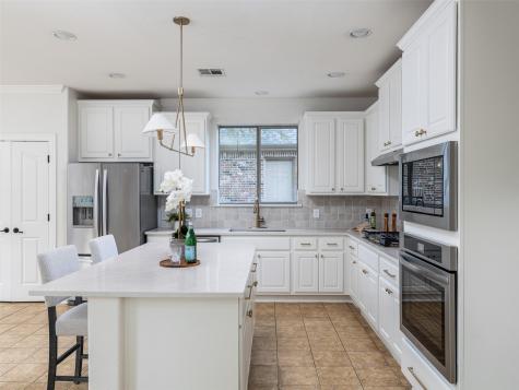 2709 Deep River Circle Round Rock TX 78665
