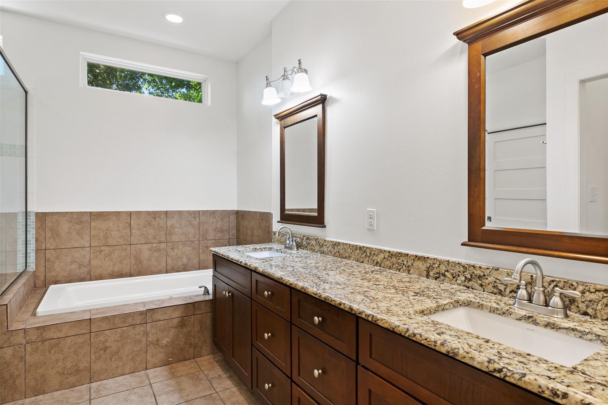 3203 E 18th Street Austin TX 78721