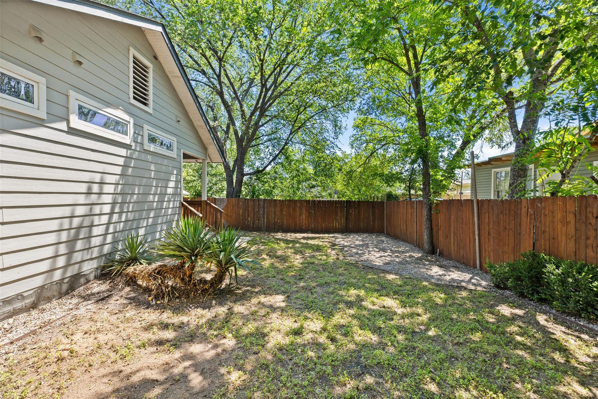 3203 E 18th Street Austin TX 78721