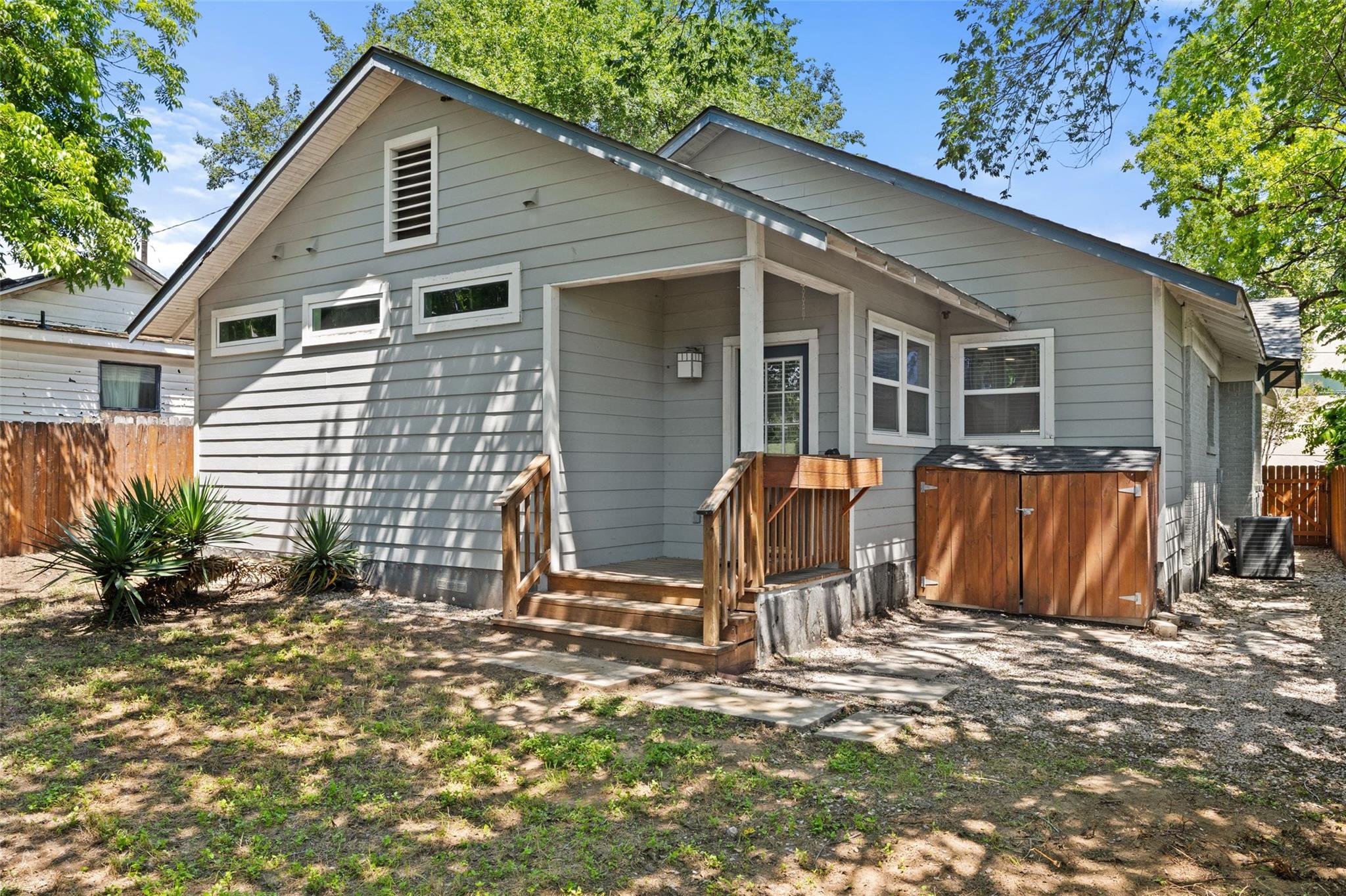 3203 E 18th Street Austin TX 78721