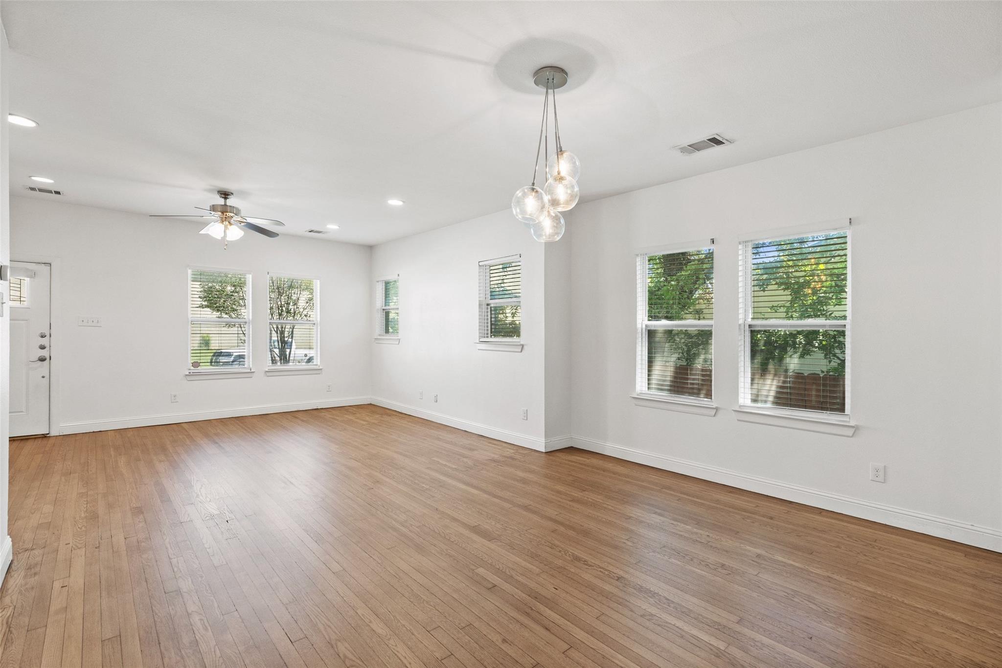 3203 E 18th Street Austin TX 78721