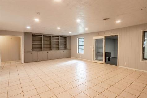 409 W Buffalo Street Caldwell TX 77836