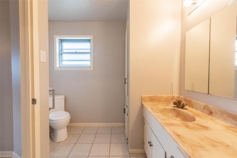 409 W Buffalo Street Caldwell TX 77836