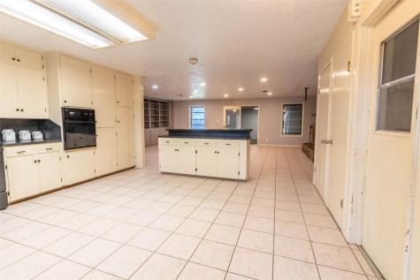409 W Buffalo Street Caldwell TX 77836