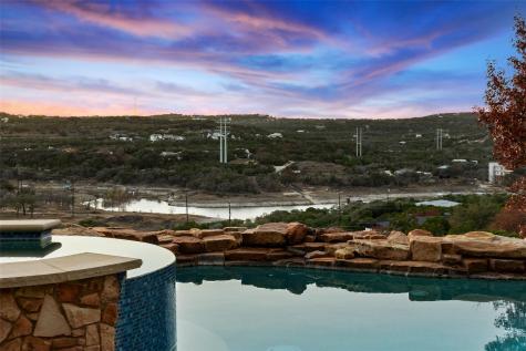 2906 Lakehurst Road Spicewood TX 78669